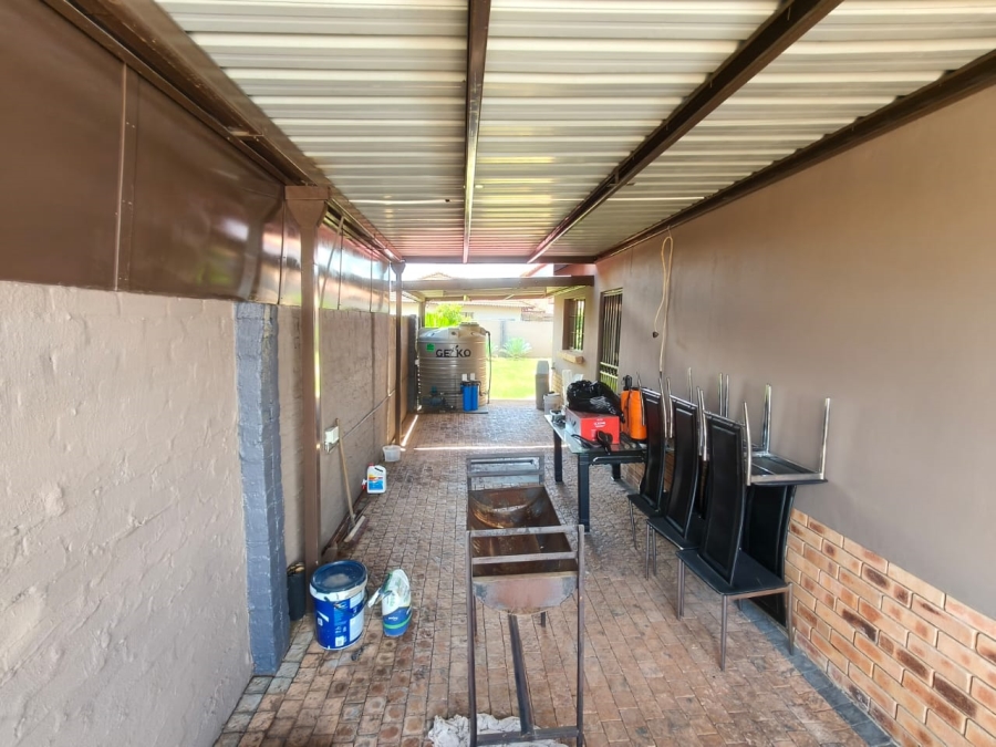 3 Bedroom Property for Sale in Waterkloof East North West